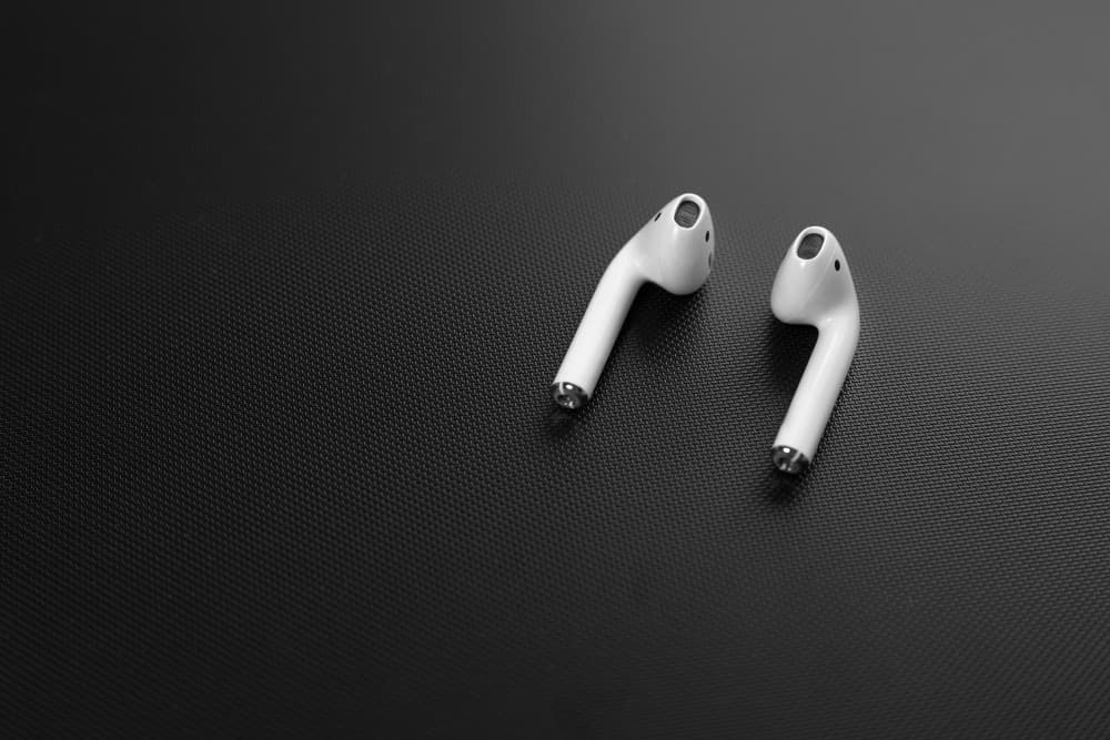 Are airpods bad for your brain health?